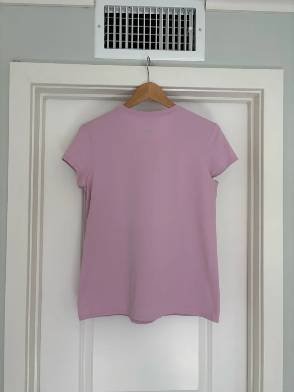Alo Yoga Alosoft Finese Sugar Plum Pink Top L - Picture 5 of 7